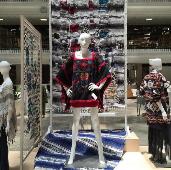 Roja Collection Colorful Heavy Embroidered Poncho Sz 2/XL Boho Western Cowgirl - Picture 11 of 13